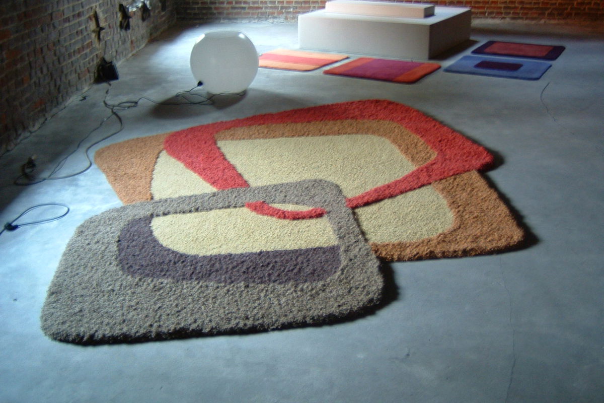 Hand tuffed tapijten 2 kleuren combinatie afgerond